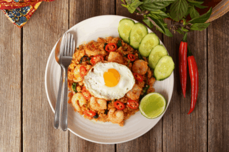 Thai Chilli Fried Rice (Nam Prik Pao)